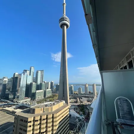 Cn Tower Suite